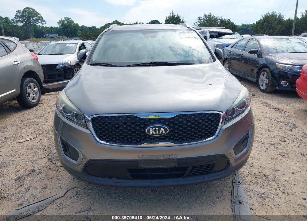 2017 KIA SORENTO 2.4L LX VIN: 5XYPG4A33HG246203