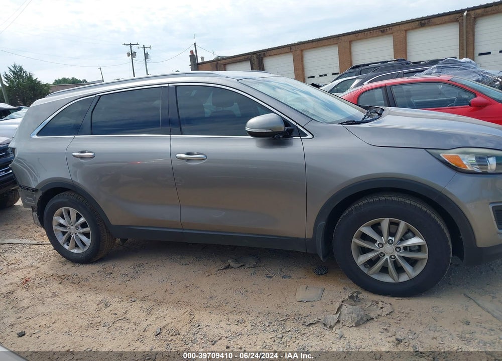 2017 KIA SORENTO 2.4L LX VIN: 5XYPG4A33HG246203