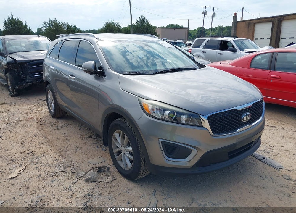 2017 KIA SORENTO 2.4L LX VIN: 5XYPG4A33HG246203