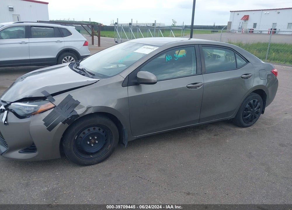 2017 TOYOTA COROLLA LE VIN: 5YFBURHE9HP724353