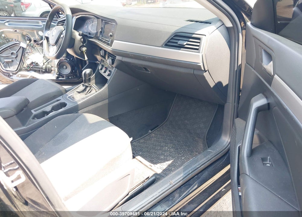 2021 VOLKSWAGEN JETTA 1.4T R-LINE/1.4T S/1.4T SE VIN: 3VWC57BU2MM093000