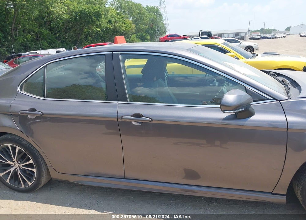 2020 TOYOTA CAMRY SE AWD VIN: 4T1G11BK7LU002160