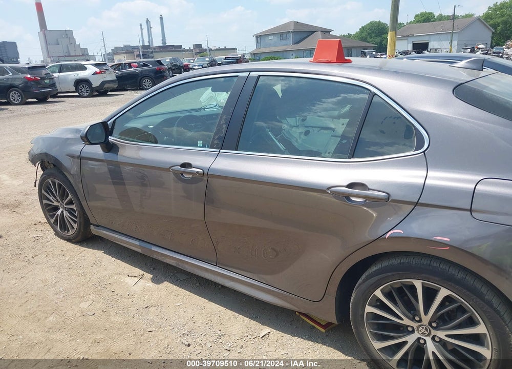 2020 TOYOTA CAMRY SE AWD VIN: 4T1G11BK7LU002160
