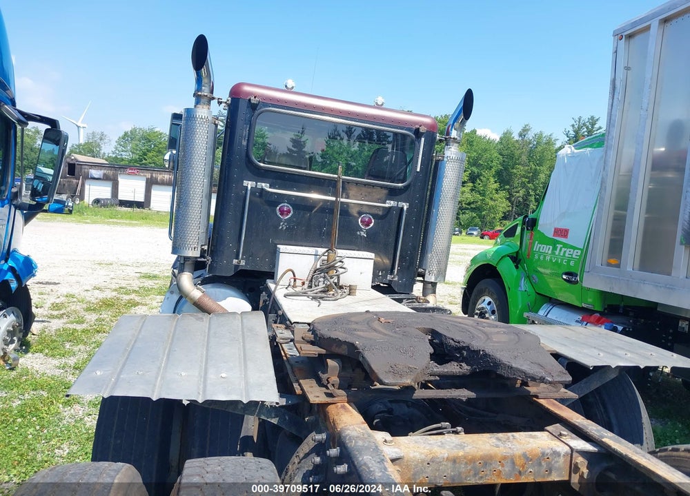 1997 PETERBILT 379 VIN: 1XP5DB9X0VN420016