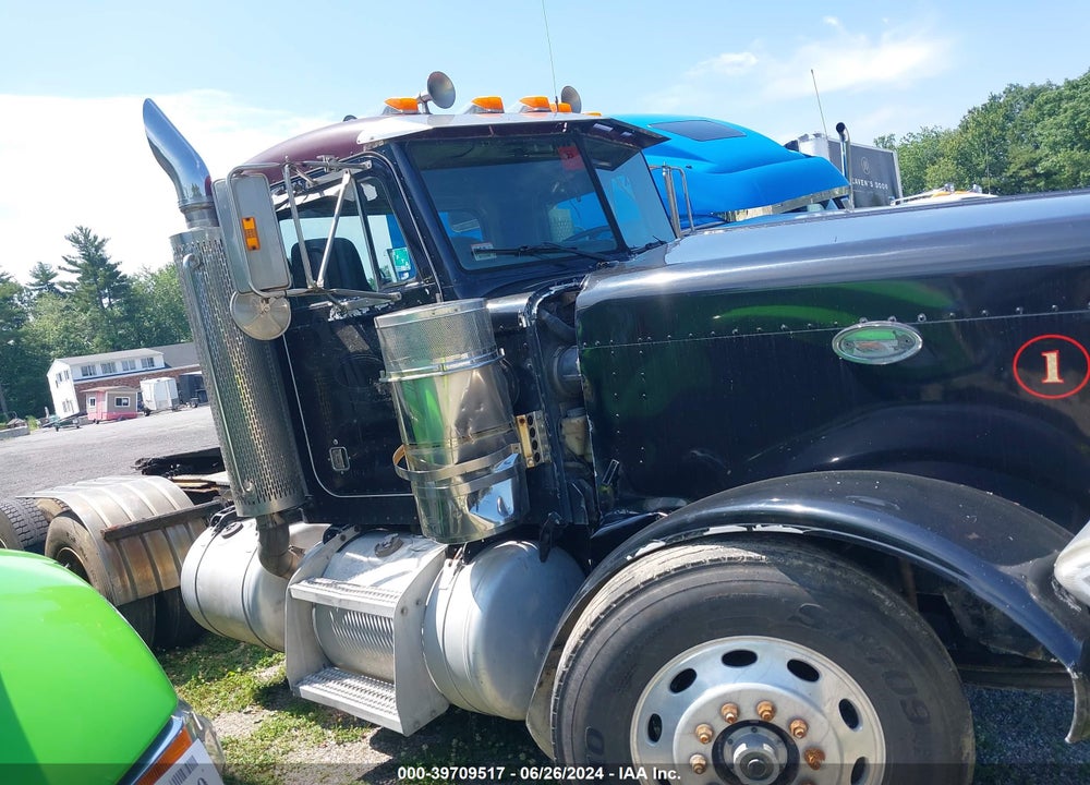 1997 PETERBILT 379 VIN: 1XP5DB9X0VN420016