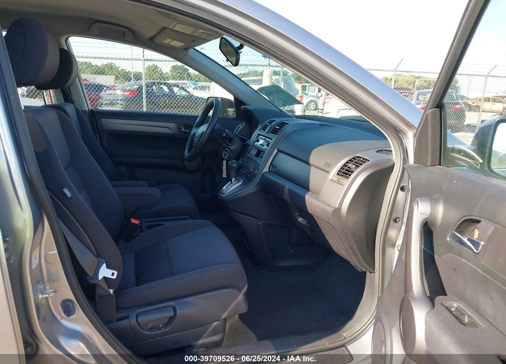 2008 HONDA CR-V LX VIN: JHLRE48398C019402