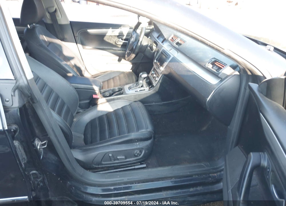 2010 VOLKSWAGEN CC VIN: WVWML7AN4AE526910