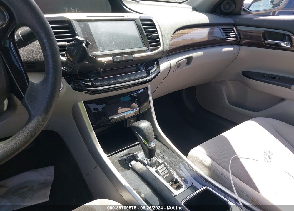 2016 HONDA ACCORD EX VIN: 1HGCR2F78GA135901