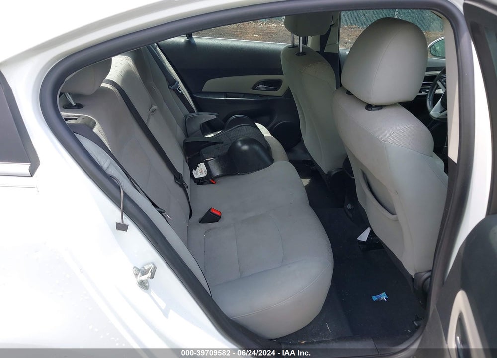2014 CHEVROLET CRUZE 1LT AUTO VIN: 1G1PC5SB6E7173420
