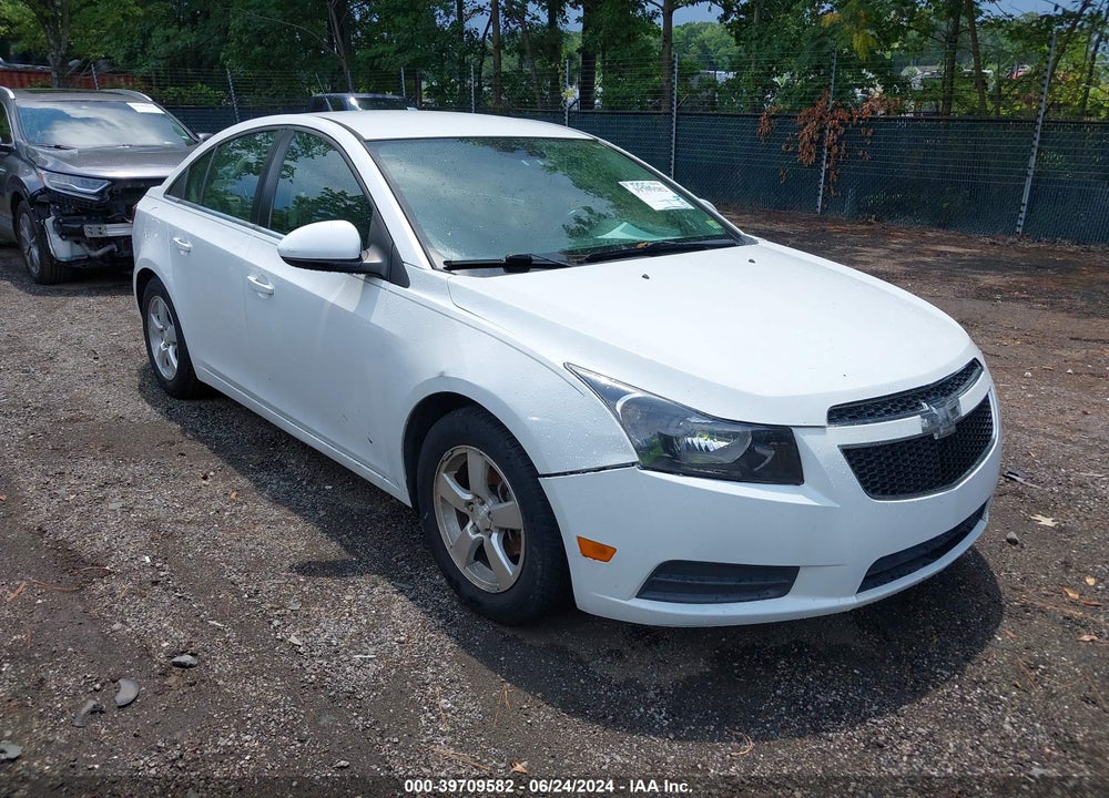 2014 CHEVROLET CRUZE 1LT AUTO VIN: 1G1PC5SB6E7173420