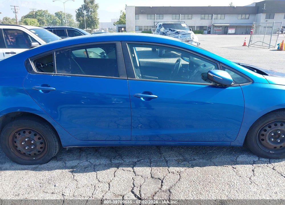 2015 KIA FORTE LX VIN: KNAFX4A69F5295673