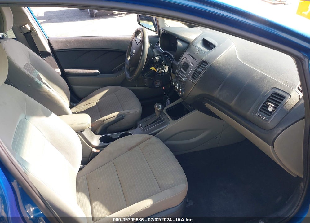 2015 KIA FORTE LX VIN: KNAFX4A69F5295673