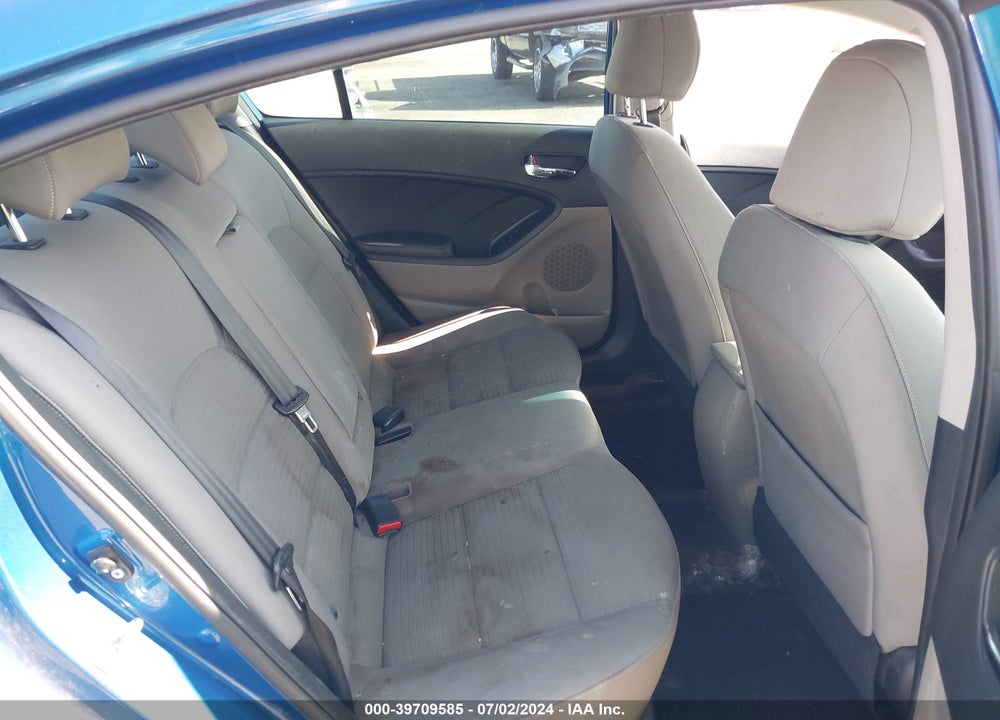 2015 KIA FORTE LX VIN: KNAFX4A69F5295673