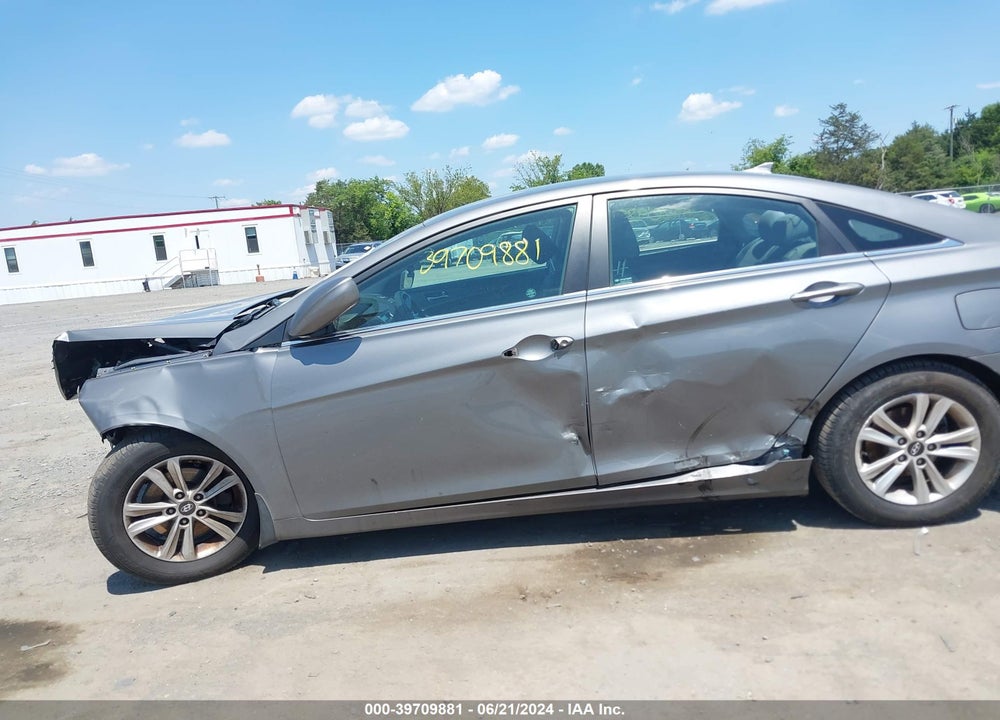 2013 HYUNDAI SONATA GLS VIN: 5NPEB4AC7DH770902