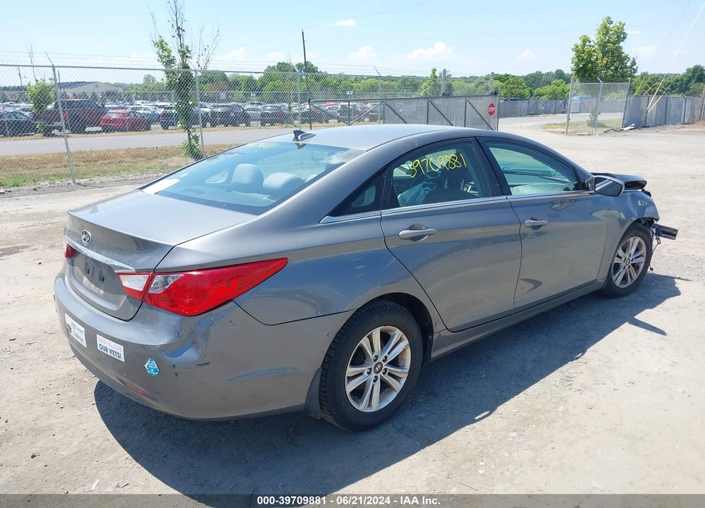 2013 HYUNDAI SONATA GLS VIN: 5NPEB4AC7DH770902