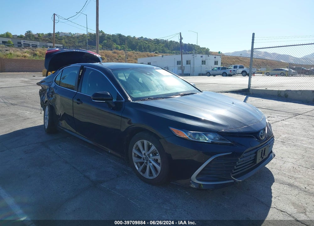 2021 TOYOTA CAMRY LE VIN: 4T1R11AK9MU611665