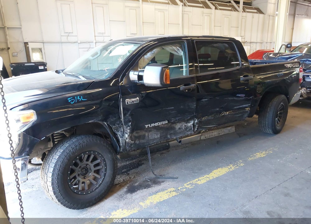 2017 TOYOTA TUNDRA SR5 5.7L V8 VIN: 5TFDY5F17HX616790