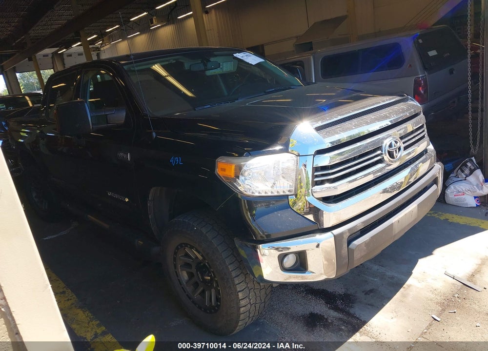 2017 TOYOTA TUNDRA SR5 5.7L V8 VIN: 5TFDY5F17HX616790