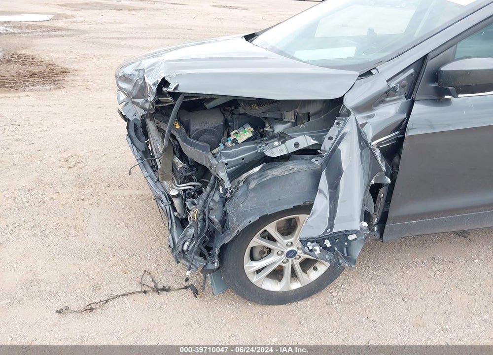 2019 FORD ESCAPE SE VIN: 1FMCU9GD6KUB55786