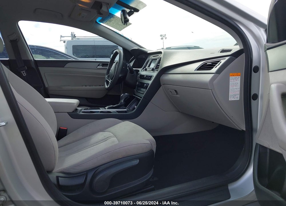 2016 HYUNDAI SONATA HYBRID SE VIN: KMHE24L16GA014478