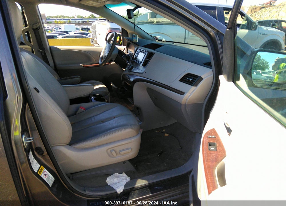 2012 TOYOTA SIENNA XLE 7 PASSENGER VIN: 5TDDK3DC4CS046966