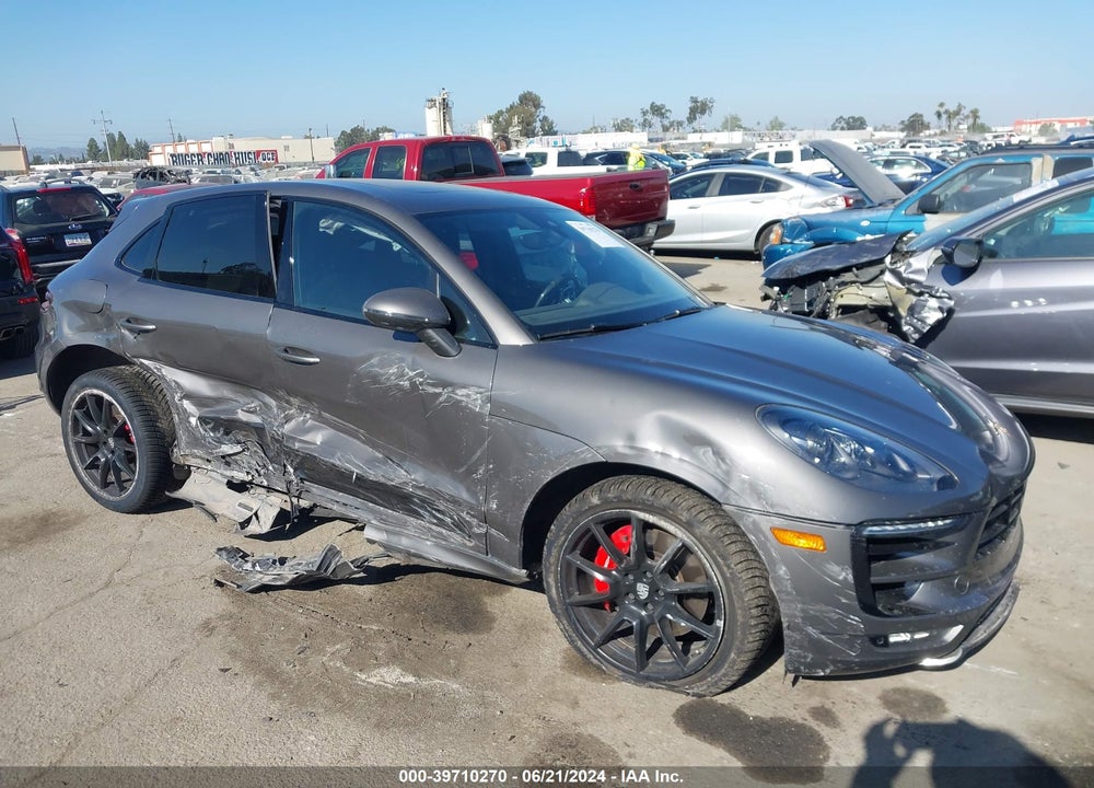 2017 PORSCHE MACAN TURBO VIN: WP1AF2A50HLB61823