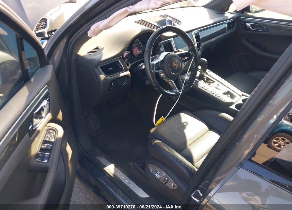 2017 PORSCHE MACAN TURBO VIN: WP1AF2A50HLB61823