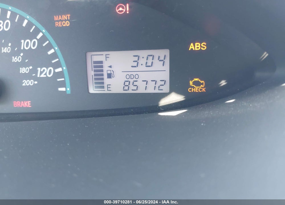 2010 TOYOTA YARIS VIN: JTDBT4K39A4075837
