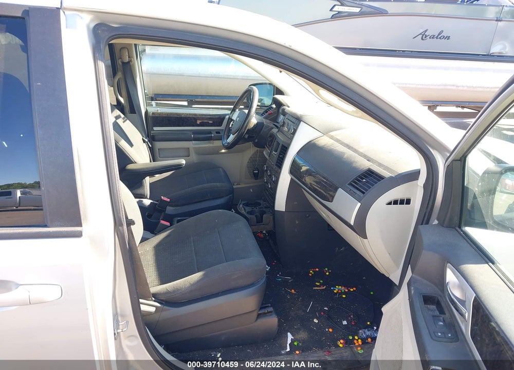 2010 DODGE GRAND CARAVAN SXT VIN: 2D4RN5D13AR444377