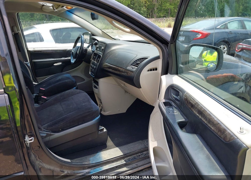 2011 DODGE GRAND CARAVAN EXPRESS VIN: 2D4RN4DG9BR646978