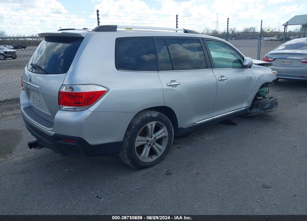 2011 TOYOTA HIGHLANDER LIMITED V6 VIN: 5TDYK3EH4BS033113