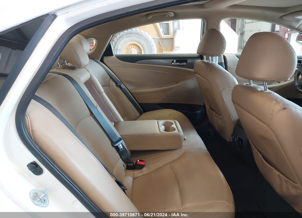 2011 HYUNDAI SONATA HYBRID VIN: KMHEC4A44BA010836