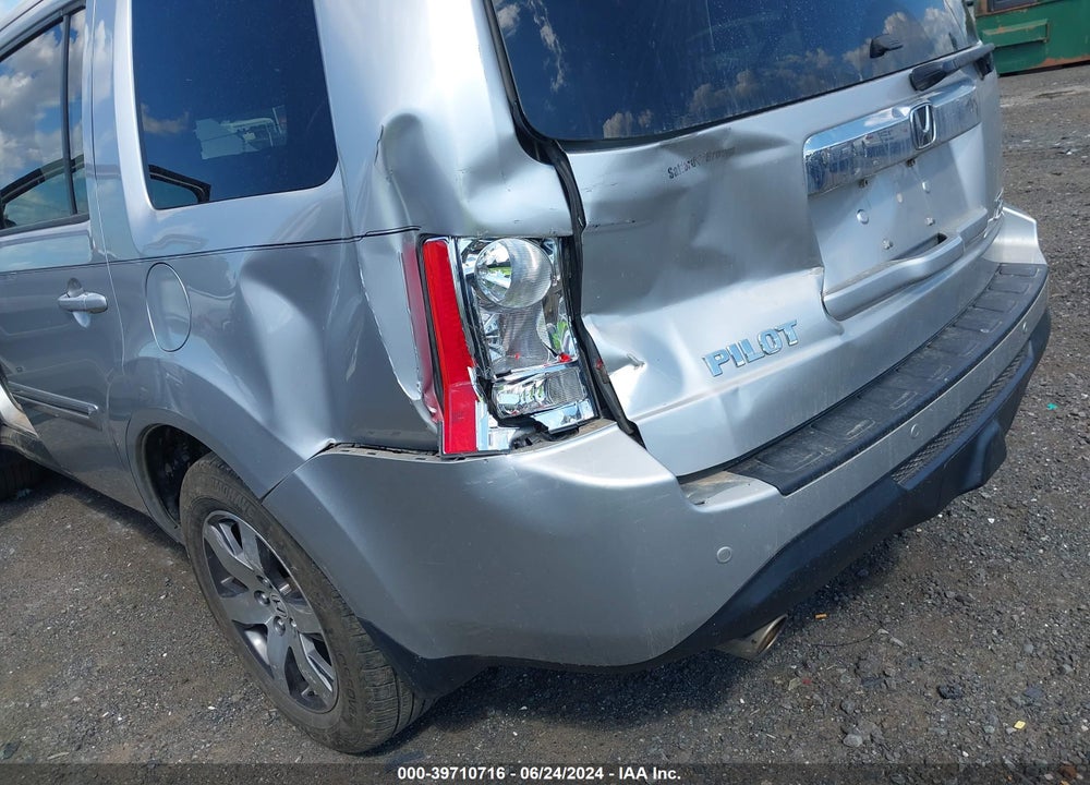 2013 HONDA PILOT TOURING VIN: 5FNYF4H92DB025856