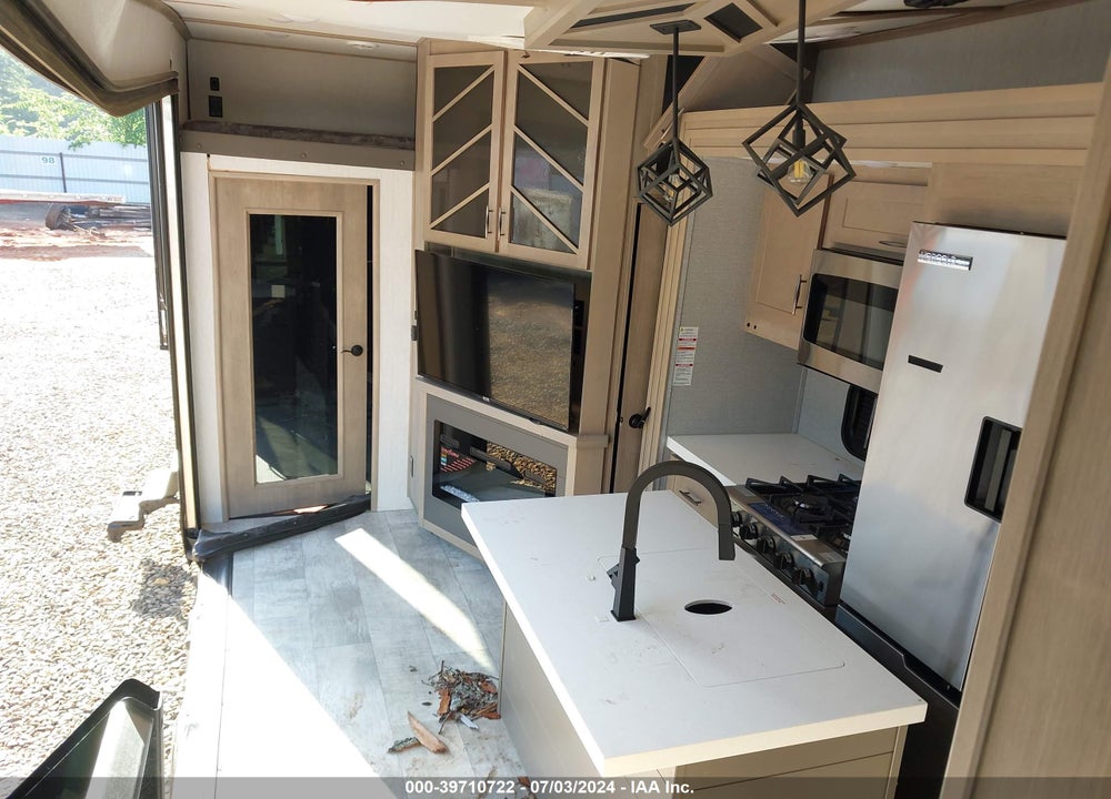 2023 GRAND DESIGN 5TH WHEEL TRAVEL TRAILER VIN: 573FM4630PBB00729