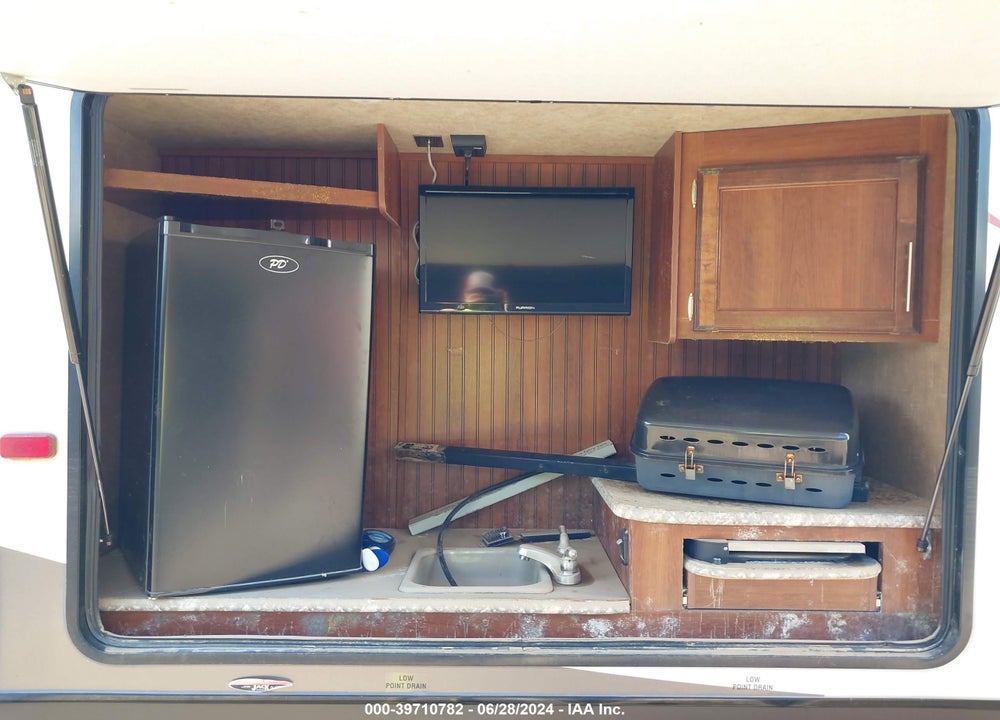 2016 JAYCO EAGLE VIN: 1UJBJ0BT5G1CY0065