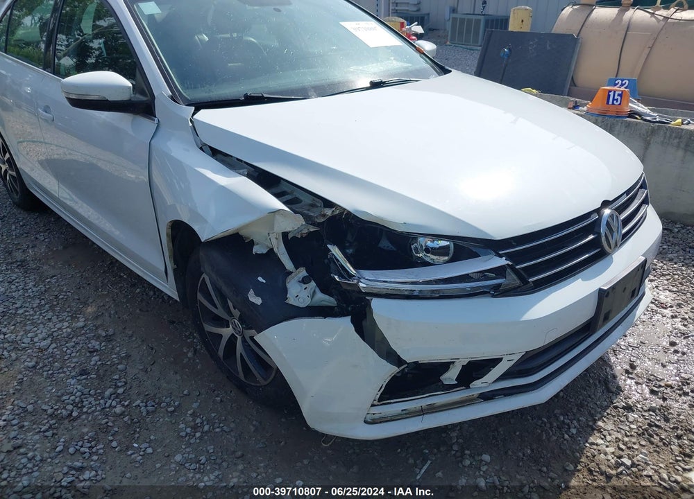 2017 VOLKSWAGEN JETTA 1.4T SE VIN: 3VWB67AJ2HM395313