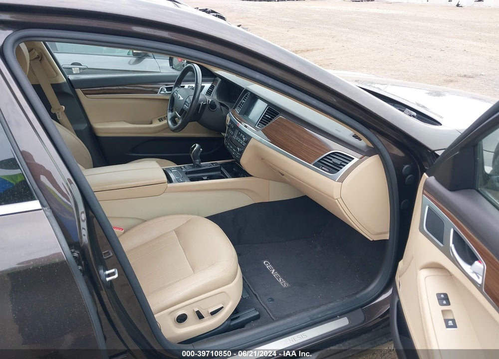 2016 HYUNDAI GENESIS 3.8 VIN: KMHGN4JE2GU134069