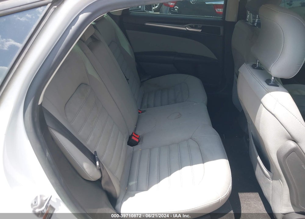 2015 FORD FUSION S VIN: 3FA6P0G74FR252809