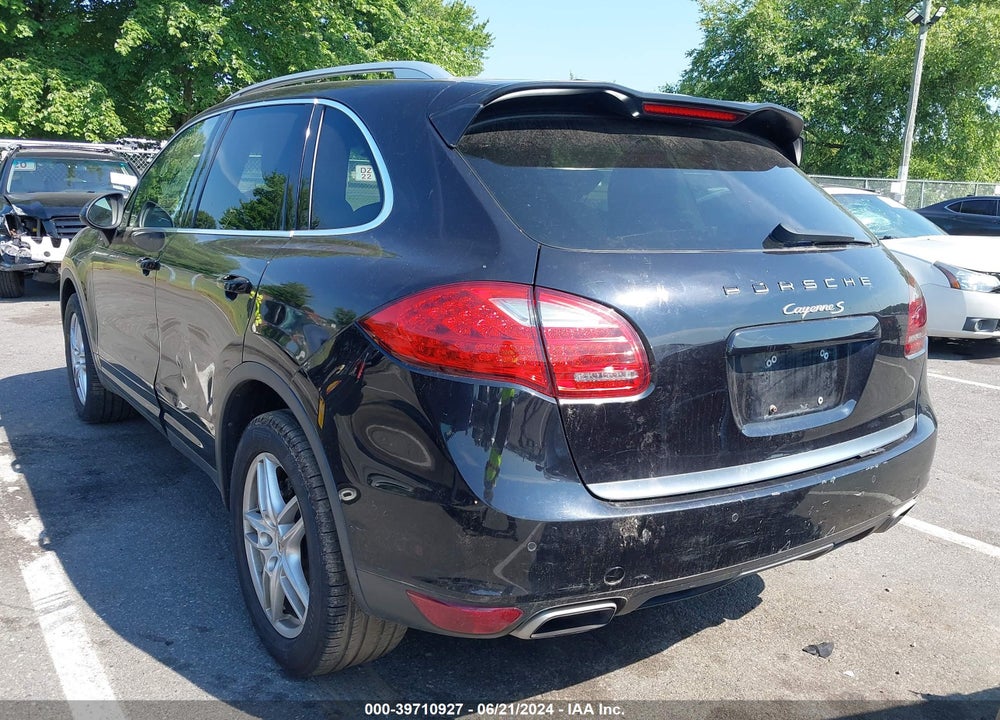 2011 PORSCHE CAYENNE S VIN: WP1AB2A22BLA53258