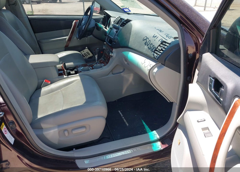 2013 TOYOTA HIGHLANDER LIMITED V6 VIN: 5TDYK3EH7DS104503