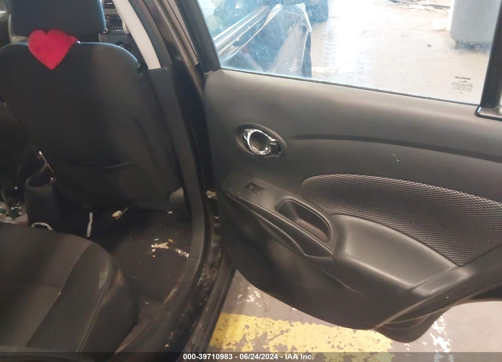 2018 NISSAN VERSA 1.6 SV VIN: 3N1CN7AP1JL847104