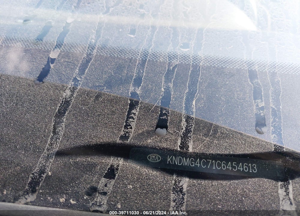 2012 KIA SEDONA LX VIN: KNDMG4C71C6454613