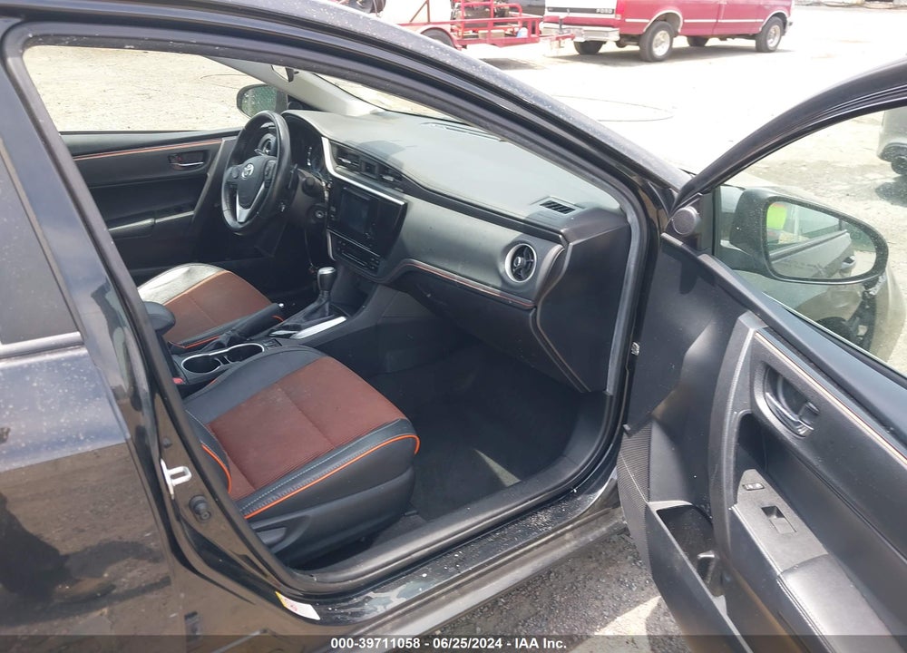 2018 TOYOTA COROLLA SE VIN: 2T1BURHE9JC016349