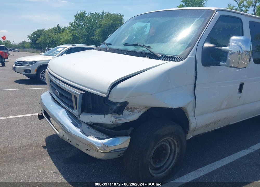 2004 FORD E-350 SUPER DUTY CHATEAU/XL/XLT VIN: 1FBNE31LX4HA11942