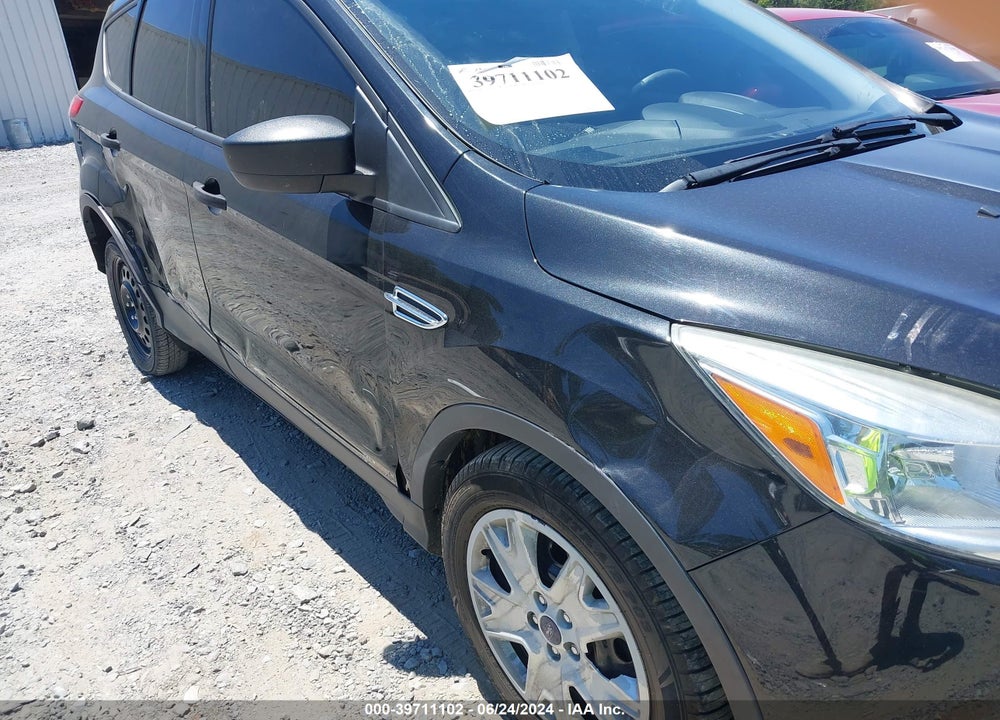2015 FORD ESCAPE S VIN: 1FMCU0F76FUC67677