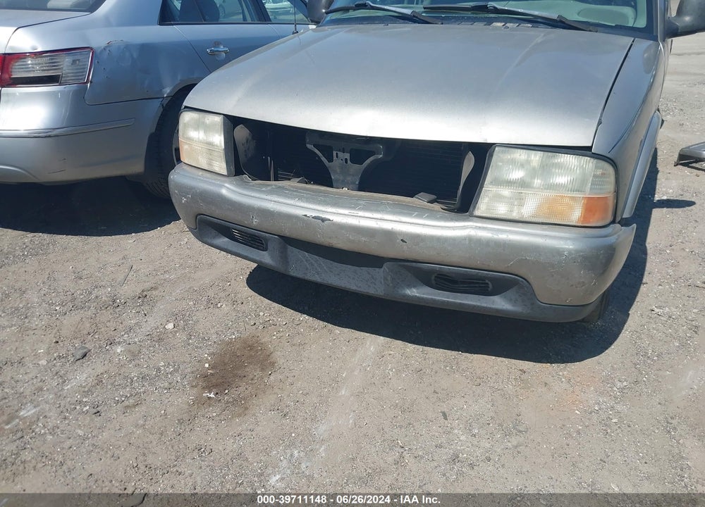 1998 GMC SONOMA SLS VIN: 1GTCS19X0W8515006