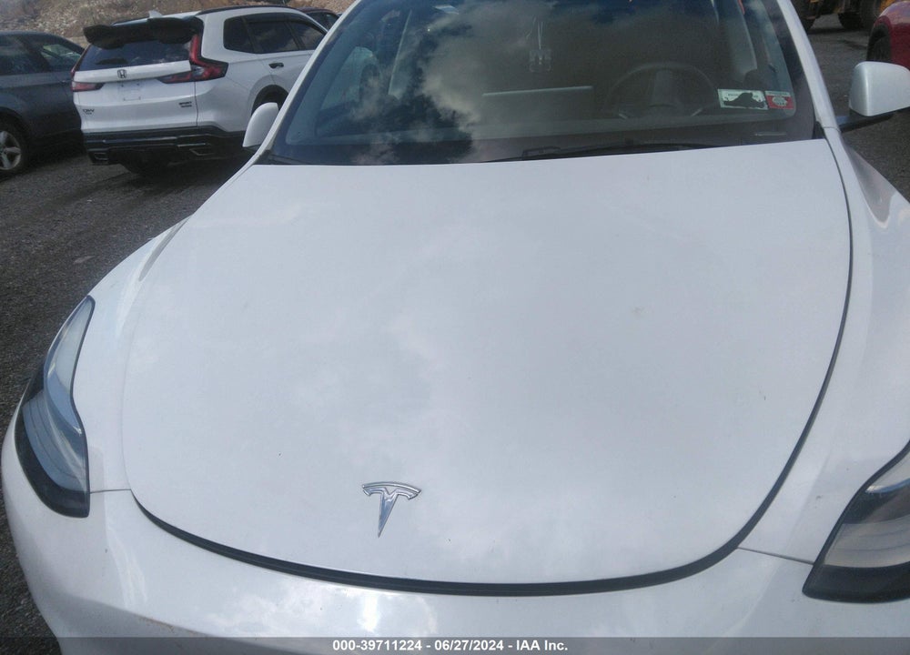 2022 TESLA MODEL Y LONG RANGE DUAL MOTOR ALL-WHEEL DRIVE VIN: 7SAYGAEE3NF381136