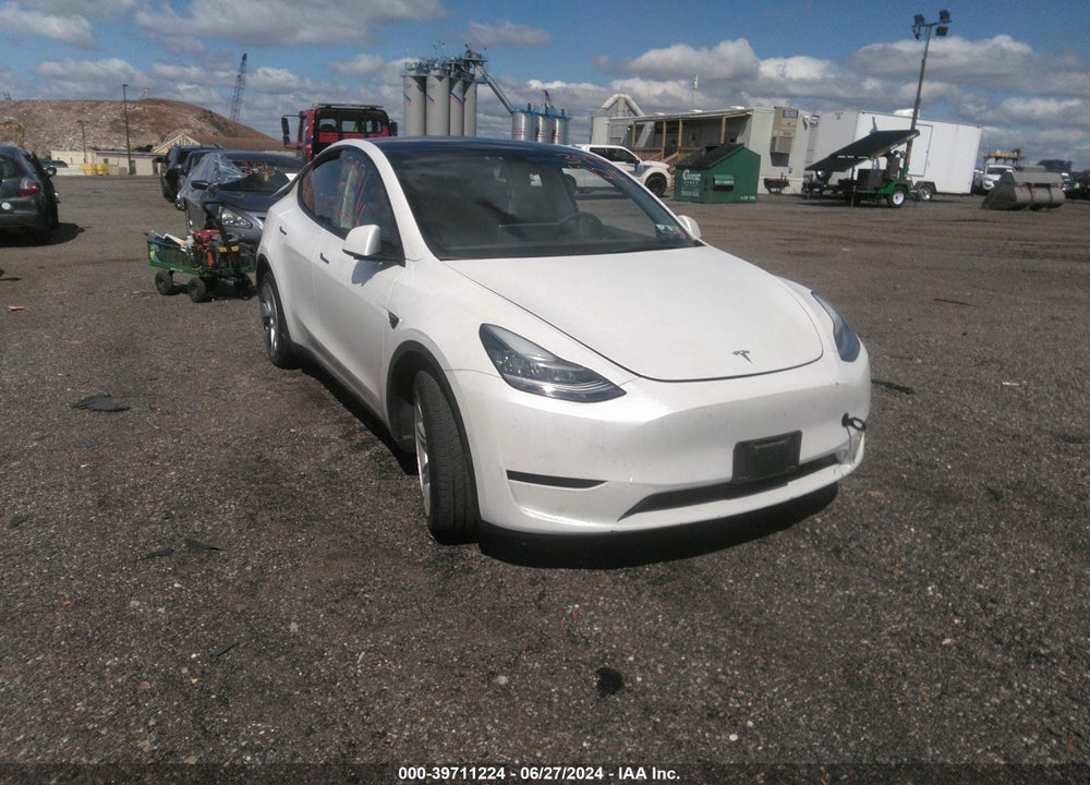 2022 TESLA MODEL Y LONG RANGE DUAL MOTOR ALL-WHEEL DRIVE VIN: 7SAYGAEE3NF381136