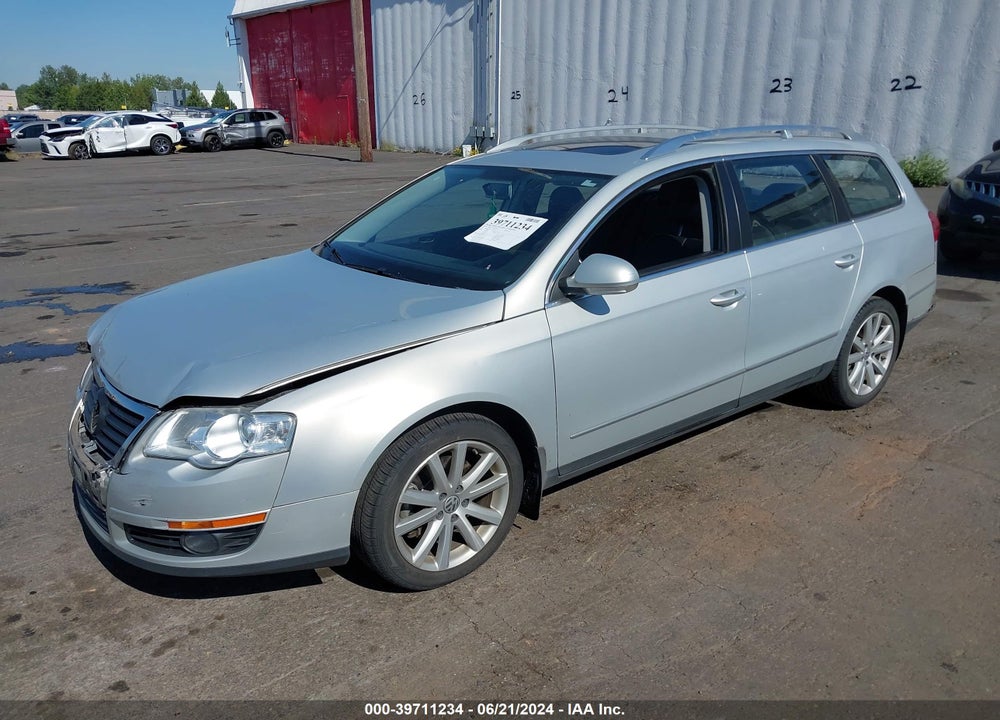 2010 VOLKSWAGEN PASSAT KOMFORT VIN: WVWXL7AN9AE027484