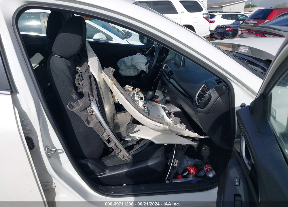 2016 MAZDA 3 I SPORT VIN: JM1BM1U73G1334568
